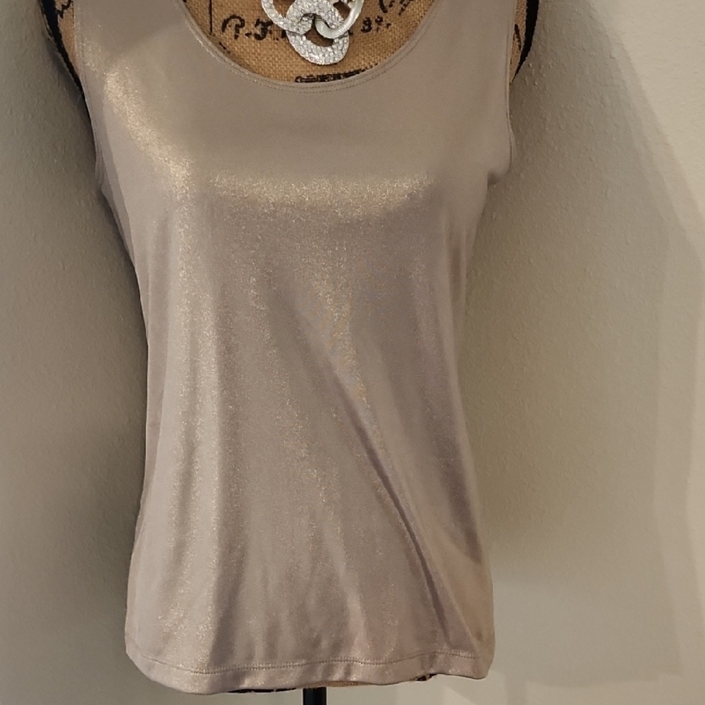 Chicos Travelers Shimmery Gold Sleeveless Scoop Neck Top